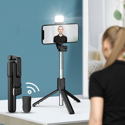 ✨ Işıklı Bluetooth Selfie Çubuğu ve Tripod